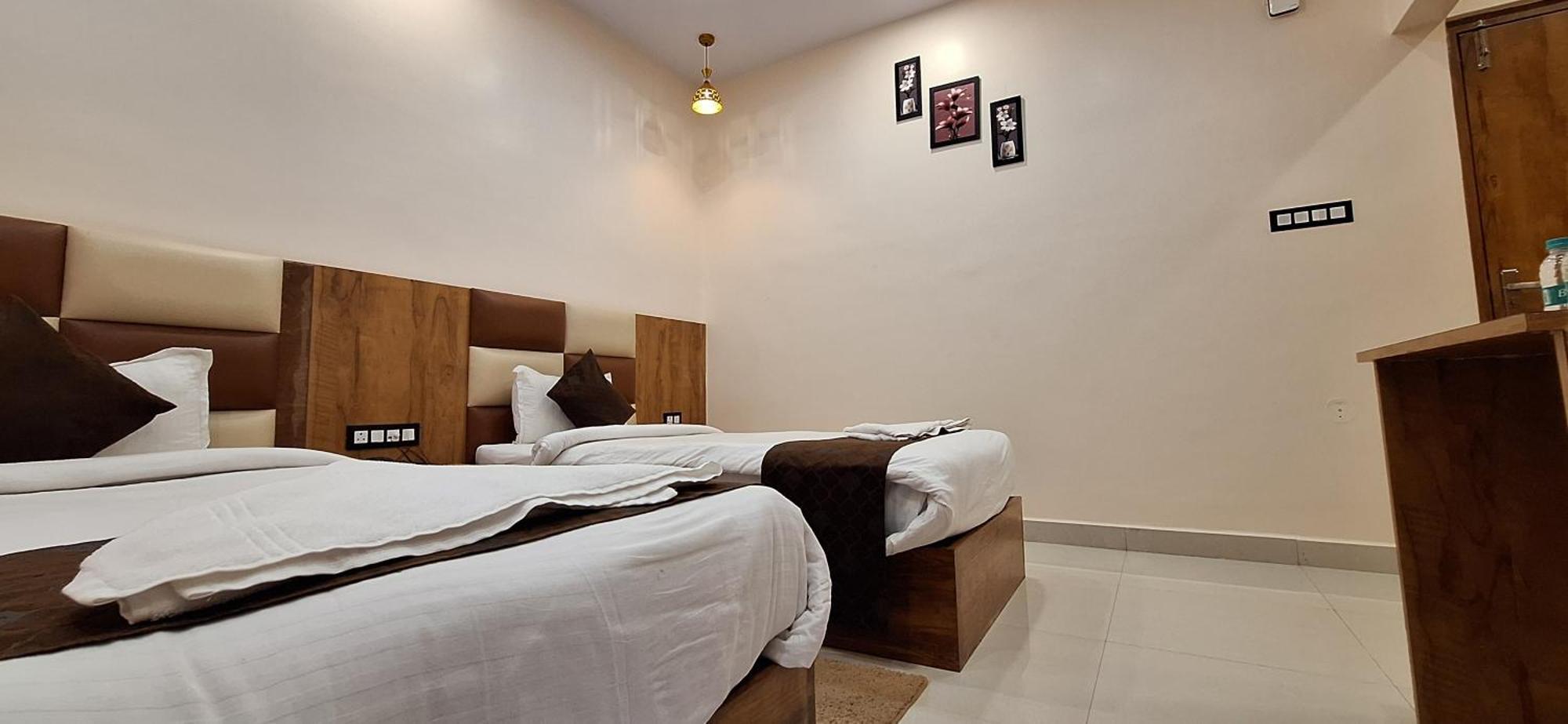 New Sun International & Banquet Hall Jamshedpur Zewnętrze zdjęcie